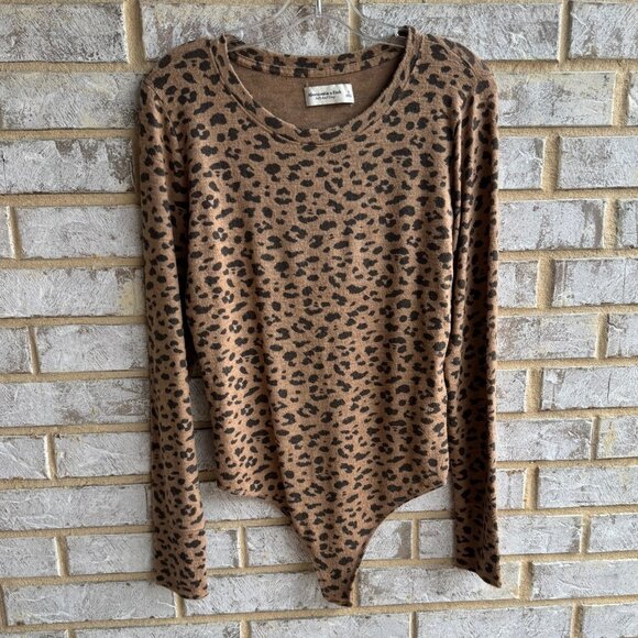 Abercrombie & Fitch Tops - Abercrombie and Fitch Long Sleeve Animal Print Bodysuit Women's Size L.